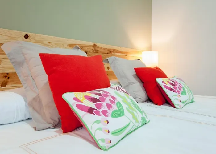 Urban Hotel *