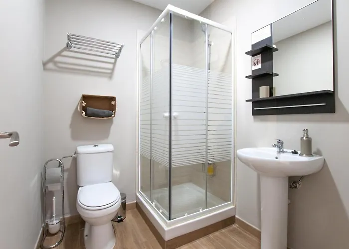 Urban Hotel *